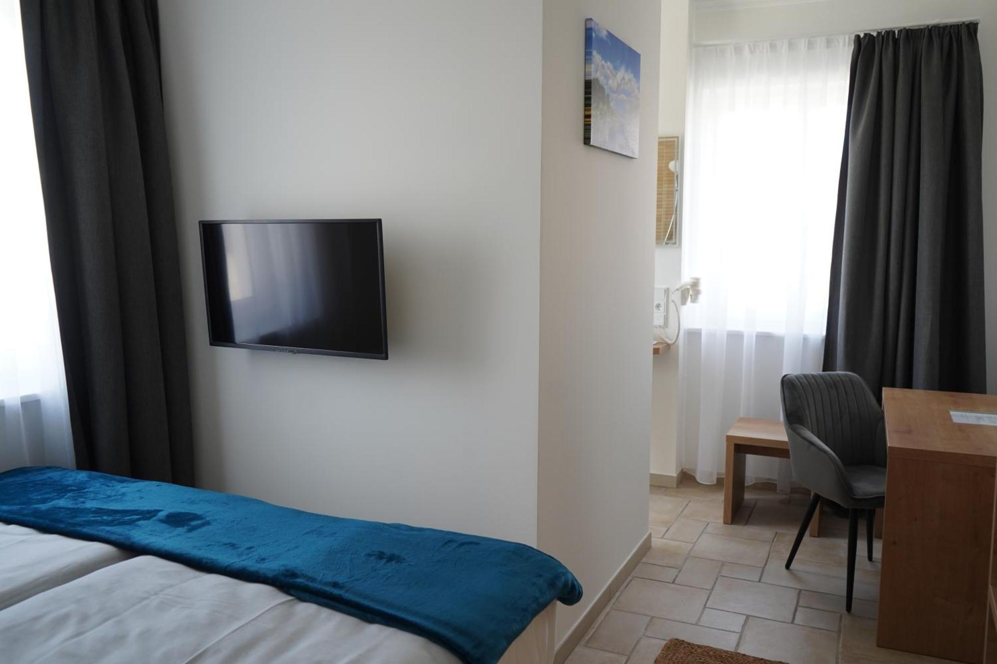 Eco Motel Wallersdorf Exterior photo